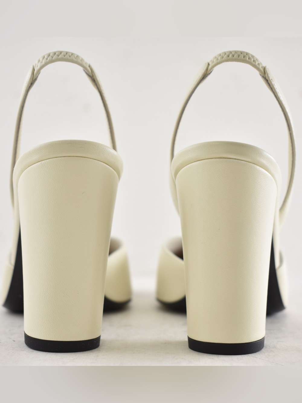 Chanel 26S Blazy Ivory Black Square Toe Sling CC Slingback Block Heel Pump 40.5 - Picture 15 of 16